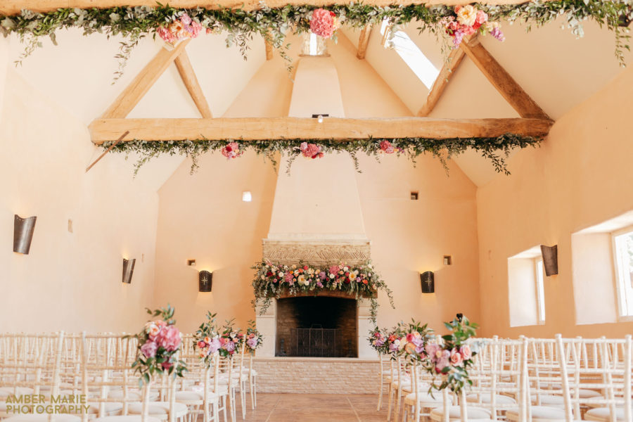 Alex Caroline S Oxleaze Barn Wedding Amber Marie Photography